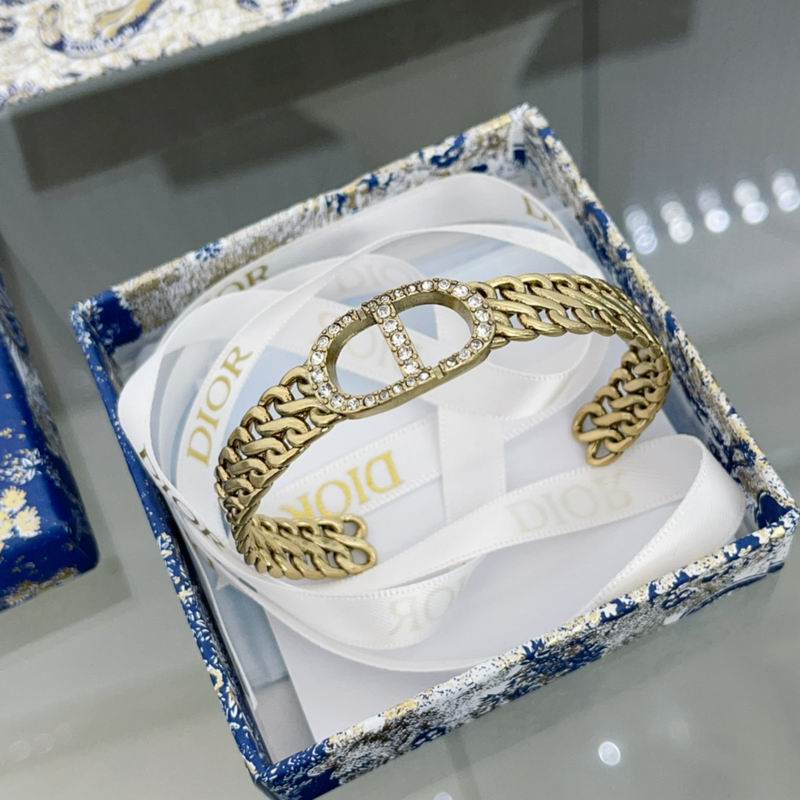 Dior Bracelet 01lyr18